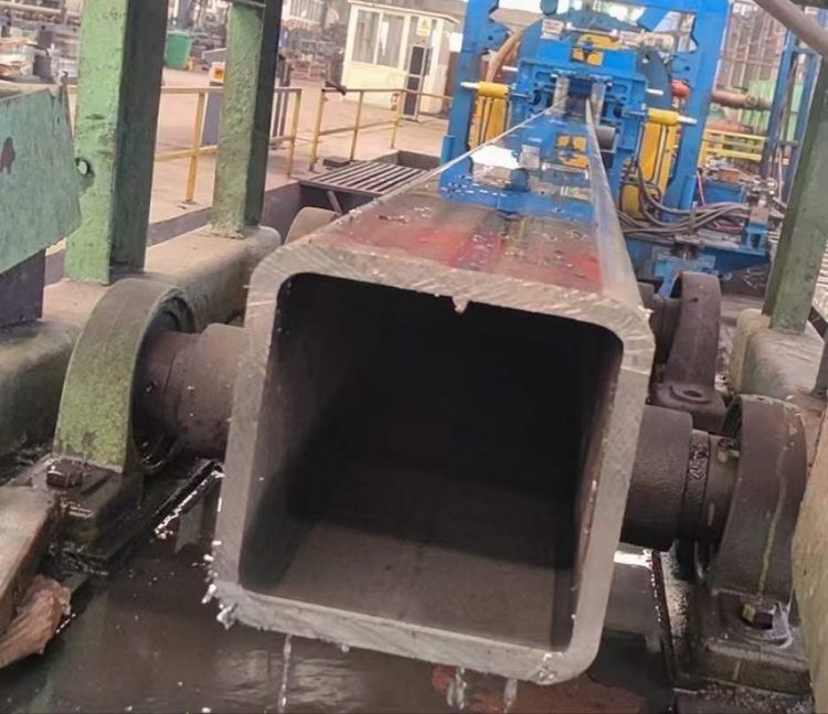Порожнистий структурний профіль ASTM A500